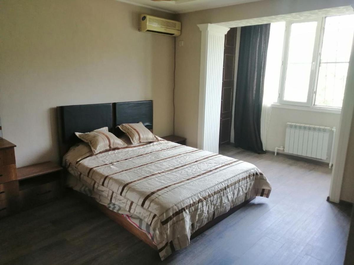 Apartment 2 Bed Room In The Center Апартамент 3-Х Комнатная В Центре Tashkent Ngoại thất bức ảnh